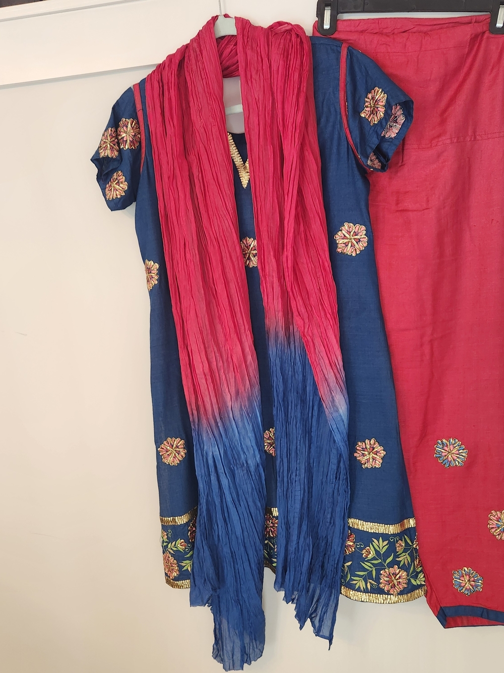 Women Indian Salwar Kameez Set - Navy Blue & Pink Embroidered - Picture 8 of 16